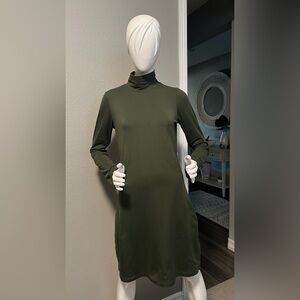 Title Nine Hunter Green  Getaway Dress size S